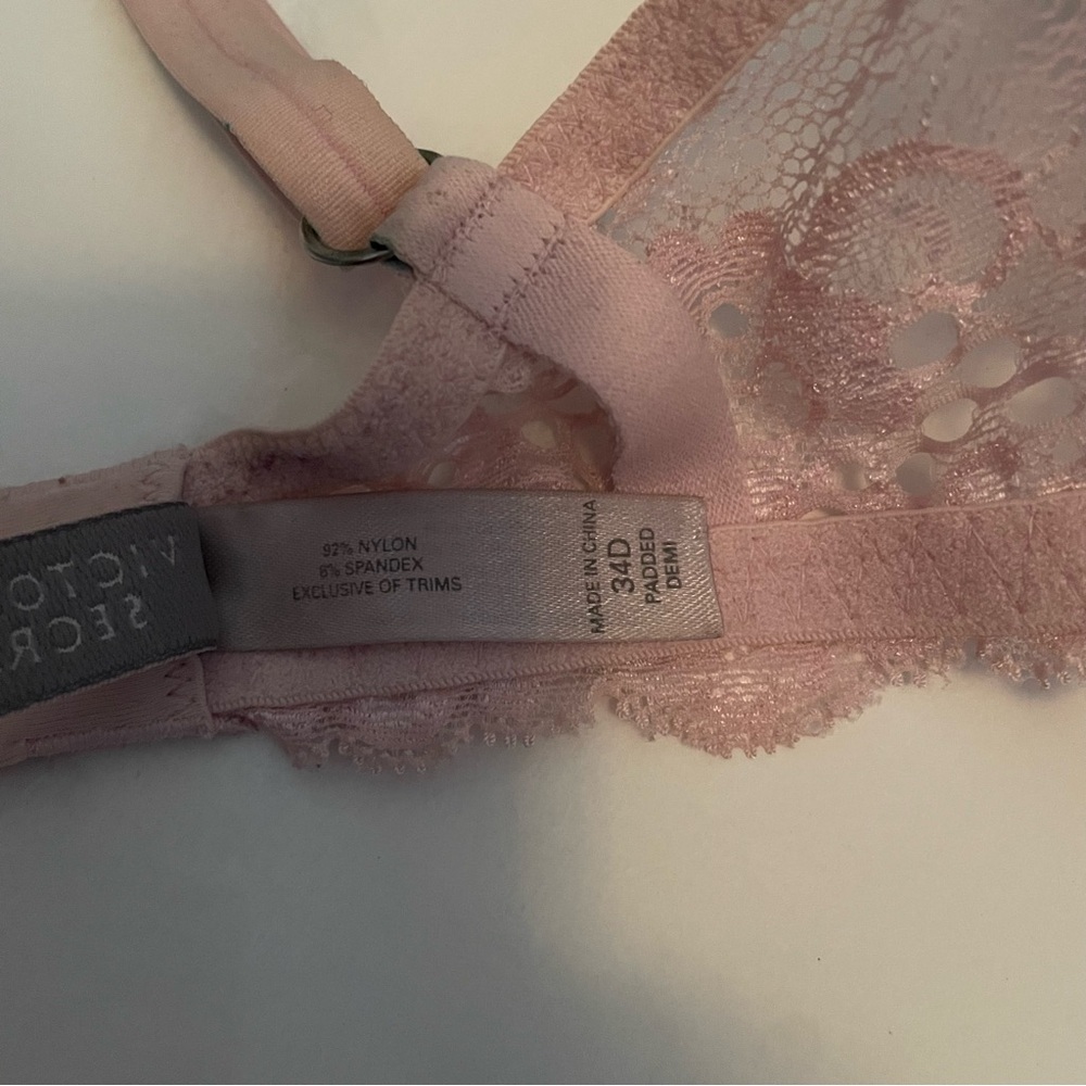 Victorias Secret padded demi - Picture 4 of 5